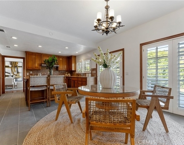 1011 Rodeo Road - Photo Thumbnail 14