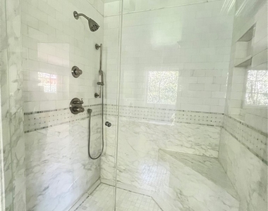 6354 N Charlotte Avenue - Photo Thumbnail 32