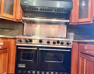 6354 N Charlotte Avenue - Photo Thumbnail 23