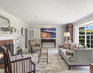 6354 N Charlotte Avenue - Photo Thumbnail 14