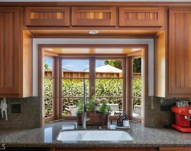 6354 N Charlotte Avenue - Photo Thumbnail 21