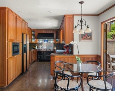6354 N Charlotte Avenue - Photo Thumbnail 20