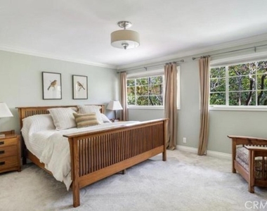 6354 N Charlotte Avenue - Photo Thumbnail 27