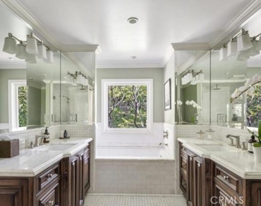 6354 N Charlotte Avenue - Photo Thumbnail 29