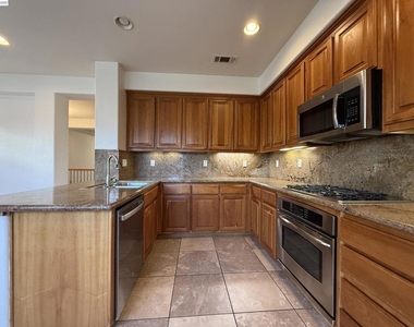 3687 Whitworth Dr - Photo Thumbnail 13