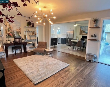 620 Kentucky St - Photo Thumbnail 10
