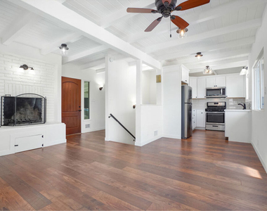 8559 Brier Drive - Photo Thumbnail 5