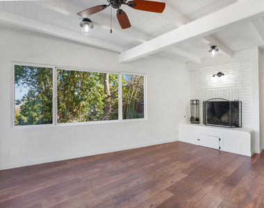 8559 Brier Drive - Photo Thumbnail 13