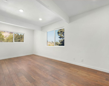 8559 Brier Drive - Photo Thumbnail 16
