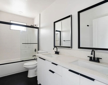 1726 Menlo Avenue - Photo Thumbnail 9