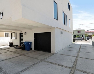 1726 Menlo Avenue - Photo Thumbnail 11