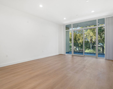 160 Chestnut Street - Photo Thumbnail 2
