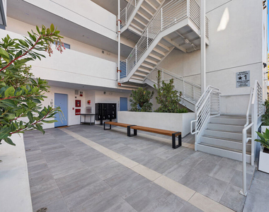 160 Chestnut Street - Photo Thumbnail 15