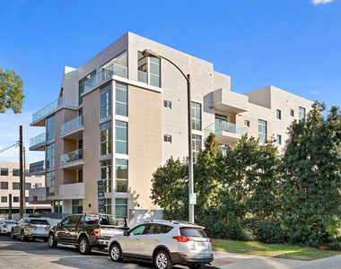160 Chestnut Street - Photo Thumbnail 18
