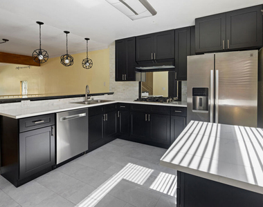 13360 Maxella Avenue - Photo Thumbnail 12