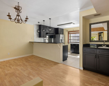 13360 Maxella Avenue - Photo Thumbnail 10
