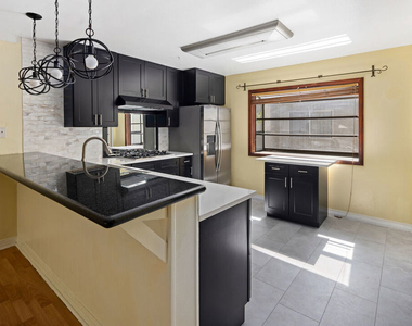 13360 Maxella Avenue - Photo Thumbnail 11