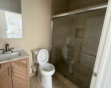 10399 Rubio Avenue - Photo Thumbnail 4