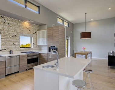 3223 Tareco Drive - Photo Thumbnail 8