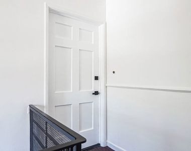4030 Abourne Road - Photo Thumbnail 4