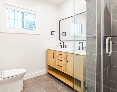 4030 Abourne Road - Photo Thumbnail 13