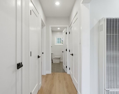 4030 Abourne Road - Photo Thumbnail 10