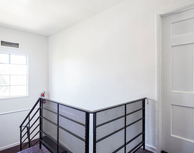 4030 Abourne Road - Photo Thumbnail 23