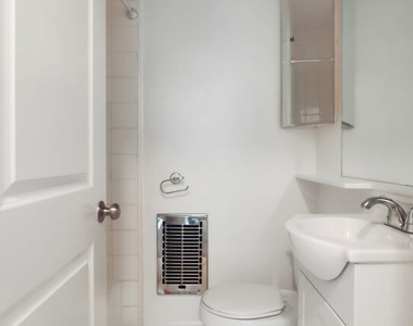 1520 N Hayworth Avenue - Photo Thumbnail 10