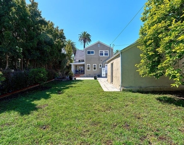 916 S Victoria Avenue - Photo Thumbnail 65