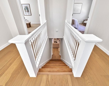 916 S Victoria Avenue - Photo Thumbnail 35