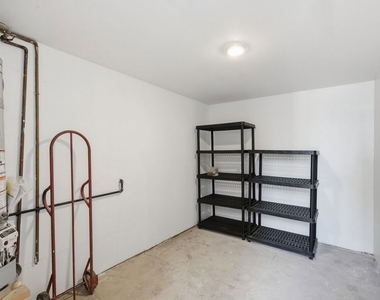 5915 1/4 Barton Avenue - Photo Thumbnail 17