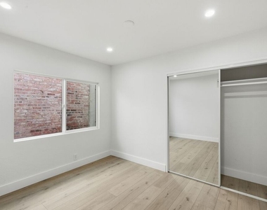 5915 1/4 Barton Avenue - Photo Thumbnail 7