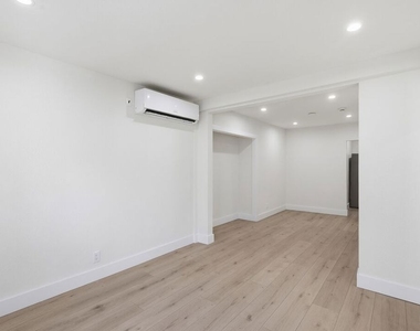 5915 1/4 Barton Avenue - Photo Thumbnail 4