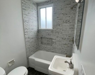 2000 Lincoln Boulevard - Photo Thumbnail 6