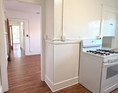 54 Rose Avenue - Photo Thumbnail 11