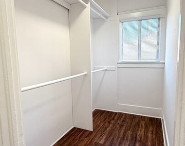 54 Rose Avenue - Photo Thumbnail 5