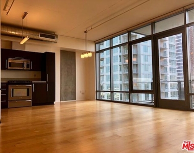 1100 S Hope Street - Photo Thumbnail 1