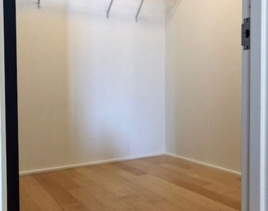 1100 S Hope Street - Photo Thumbnail 15