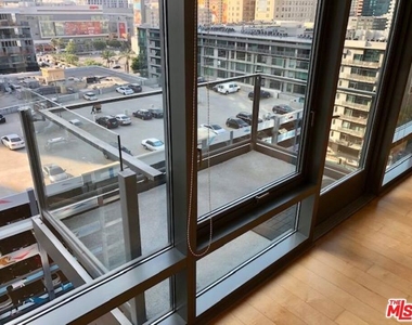 1100 S Hope Street - Photo Thumbnail 3
