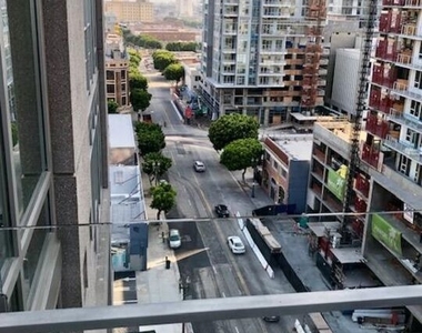 1100 S Hope Street - Photo Thumbnail 4