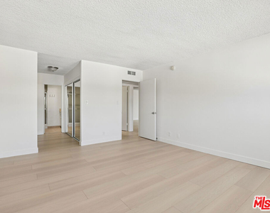 131 N Orlando Avenue - Photo Thumbnail 17