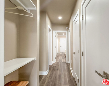 153 S Linden Drive - Photo Thumbnail 7