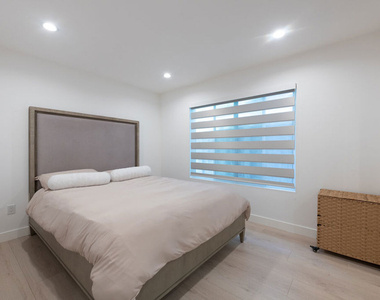 1423 N Hill Avenue - Photo Thumbnail 8