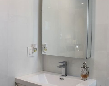 1520 S Burnside Avenue - Photo Thumbnail 22