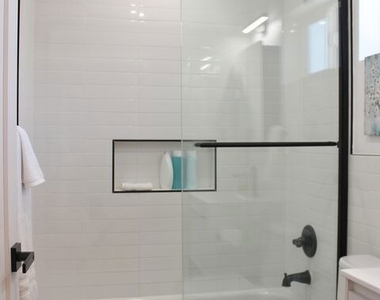 1520 S Burnside Avenue - Photo Thumbnail 35