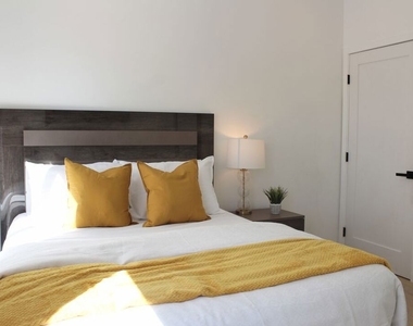 1520 S Burnside Avenue - Photo Thumbnail 26