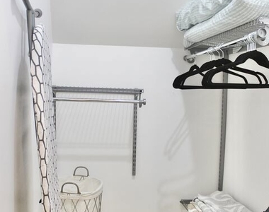 1520 S Burnside Avenue - Photo Thumbnail 24
