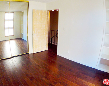 3512 Pacific Avenue - Photo Thumbnail 8