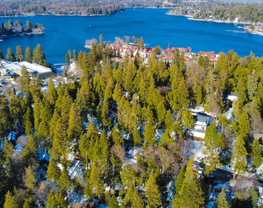 233 Corona Circle - Photo Thumbnail 2