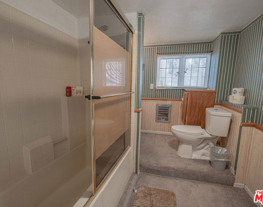233 Corona Circle - Photo Thumbnail 33